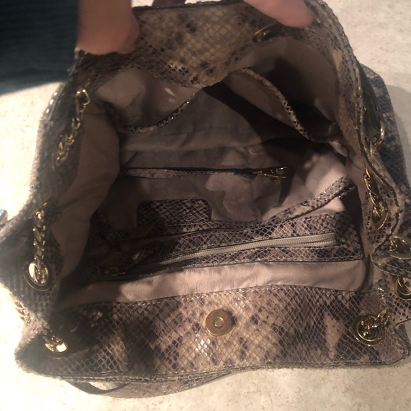 Michael Kors phyton print handbag - Picture 3 of 7